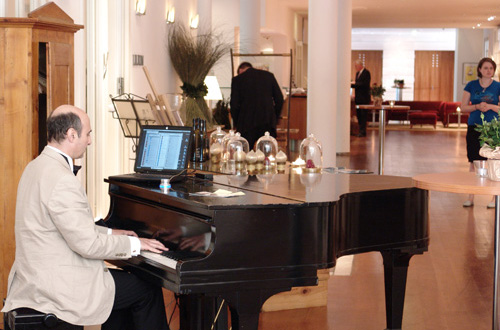 Peter Andronikashvili Der Pianist